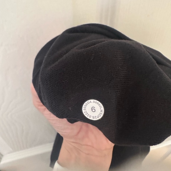 Lululemon Ready to Rulu size 6 black pants. - Picture 5 of 5